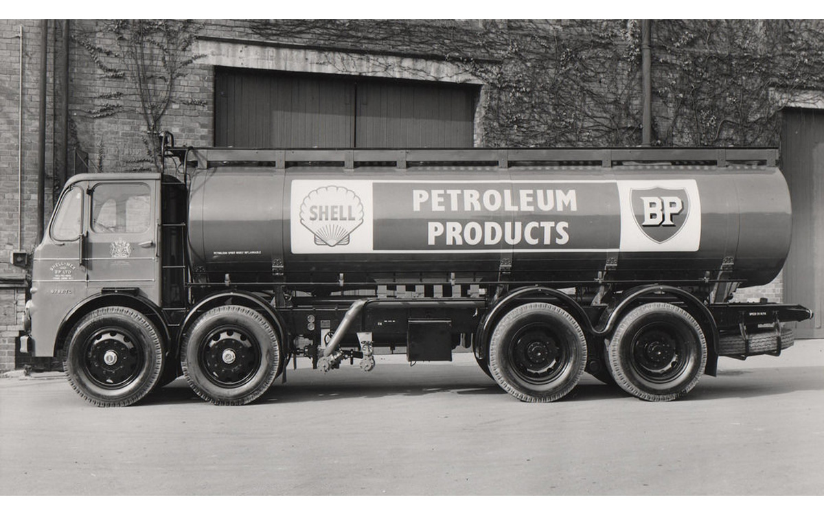944 ShellBP Fuel Tanker (196369) DTCA Website